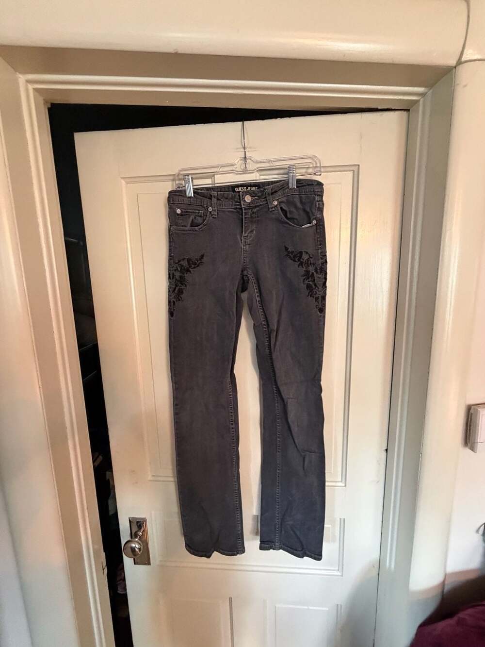 Guess Jeans Authentic Gray Floral Embroidered Stretch Denim Jeans Size 28